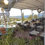 Otel De L'esterel Pierre & 3*