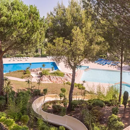 De L'esterel Hotel