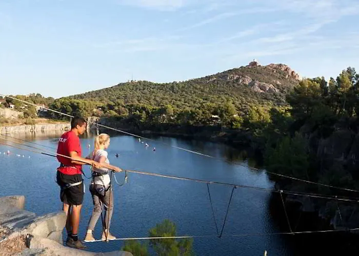 فندق De L'esterel Pierre & 3*