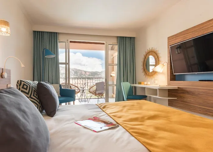 De L'esterel Pierre & فندق Saint-Raphaël