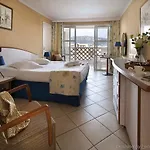 De L'esterel Hotel 3*