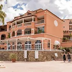 Hotel De L'esterel Pierre & Saint-Raphaël