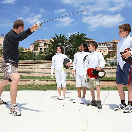 De L'esterel Pierre & 3* Сен-Рафаэль