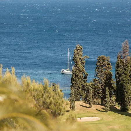 De L'esterel Pierre & Сен-Рафаэль