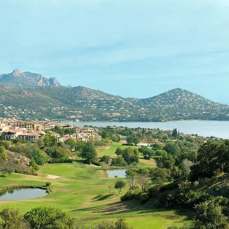 Hotel De L'esterel Pierre & Saint-Raphael (Var)