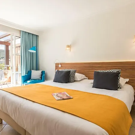 De L'esterel Pierre & Сен-Рафаэль