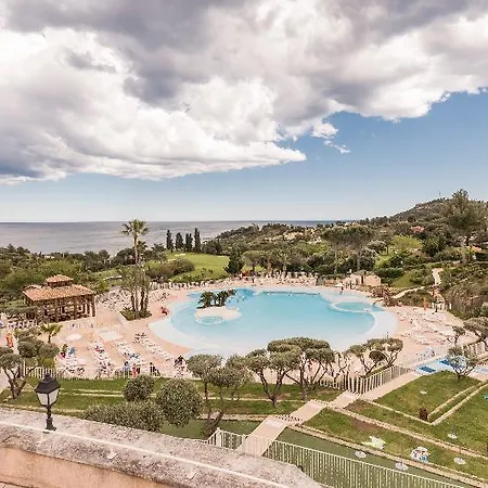 De L'esterel Pierre & Сен-Рафаэль