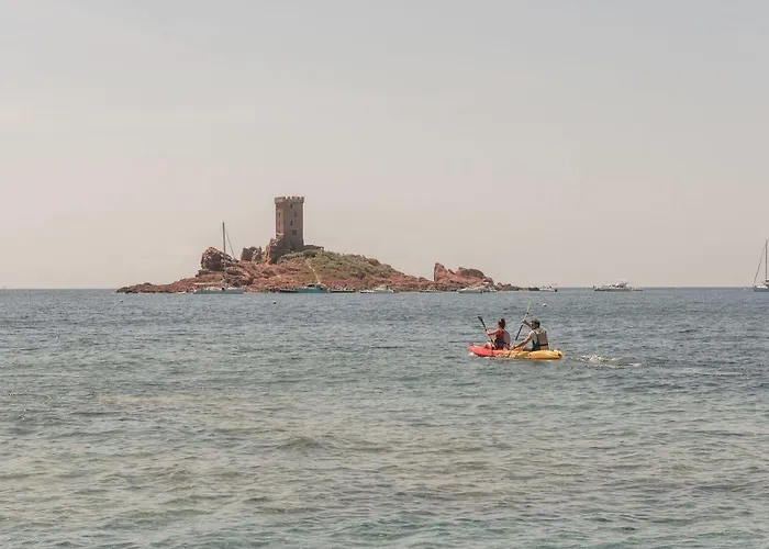 Ξενοδοχείο De L'esterel Pierre &